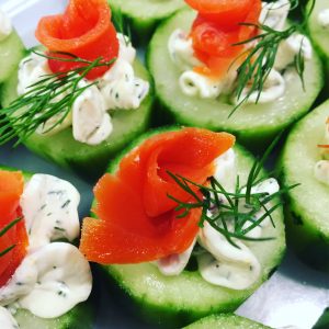 Smoked salmon and dill canapés